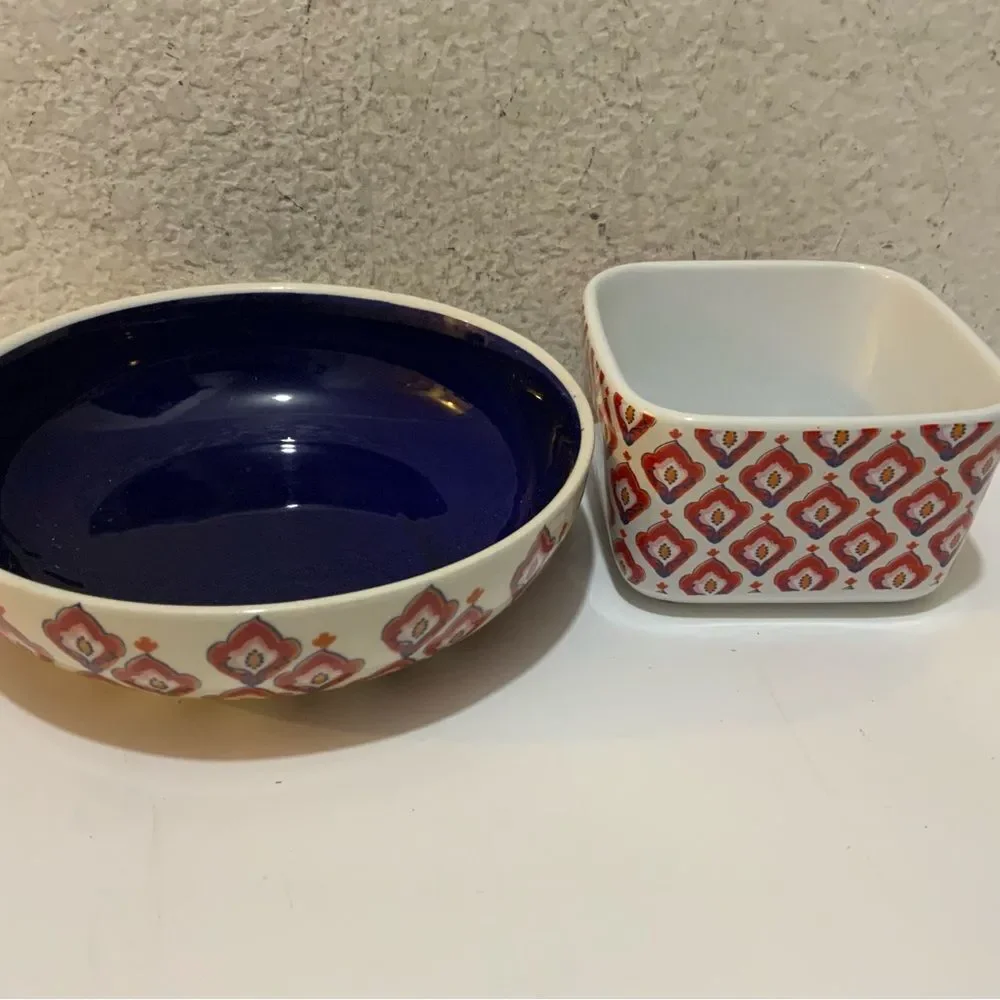 Bundle 2 DASH of THAT Damask cereal bowl & square bowl